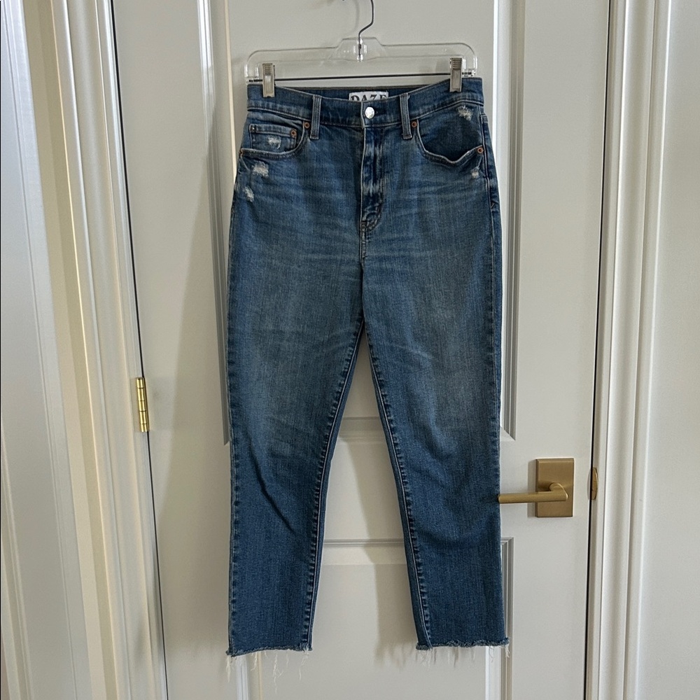 Stylish Blue Cropped Jeans
